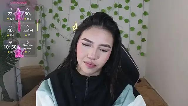 Ameliiaa_tay from StripChat is Freechat