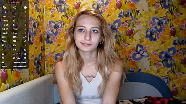 AmeliLia from StripChat is Freechat