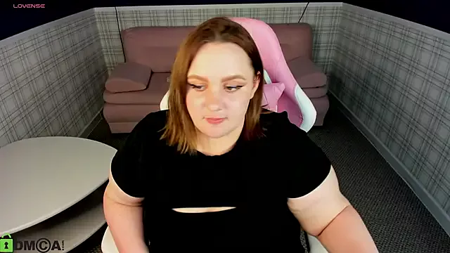 Amy_Hall from StripChat