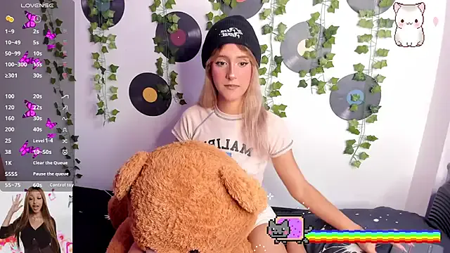 Girls: try live performances with matured performers, from dancing to quirks, in a variety of beautiful sex cams.