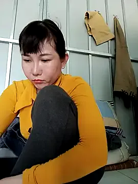 Ana-love2025 from StripChat is Freechat