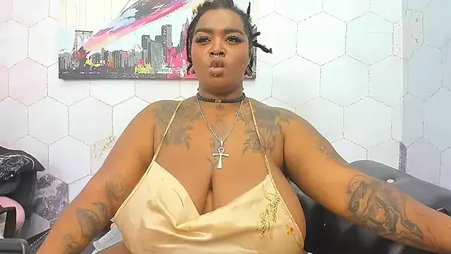 Anaa_Fuentess from StripChat