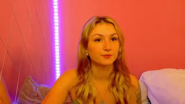 Anaayss_ on StripChat 