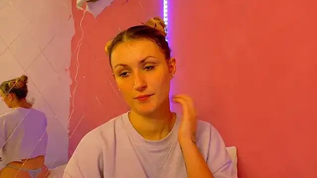 Anaayss_ on StripChat 