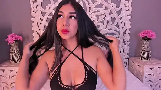 AnaGonzalez_ from StripChat is Freechat