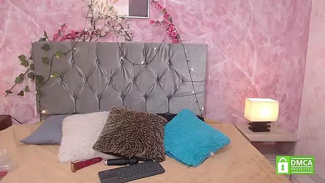 ANAIS_VICTORIA from StripChat