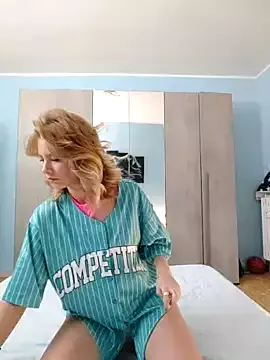 Girls: try live performances with matured performers, from dancing to quirks, in a variety of beautiful sex cams.