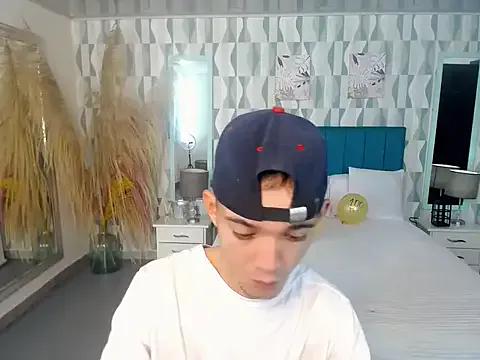anderson_millers from StripChat is Freechat