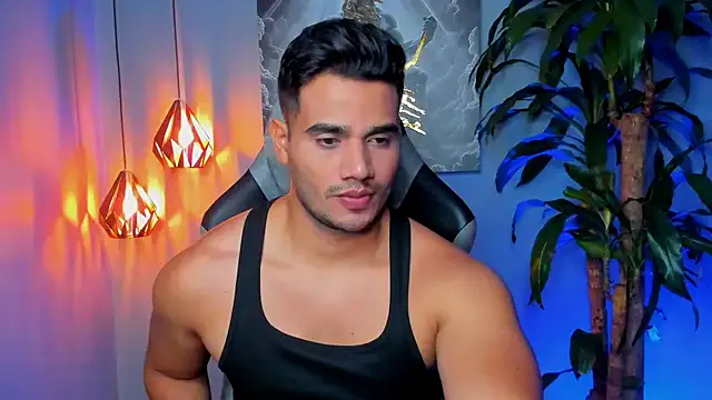 AndresR3 from StripChat is Freechat