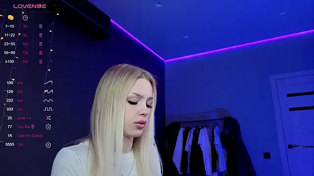 Girls: try live performances with matured performers, from dancing to quirks, in a variety of beautiful sex cams.