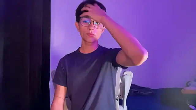 Angel_bunny2 from StripChat is Freechat