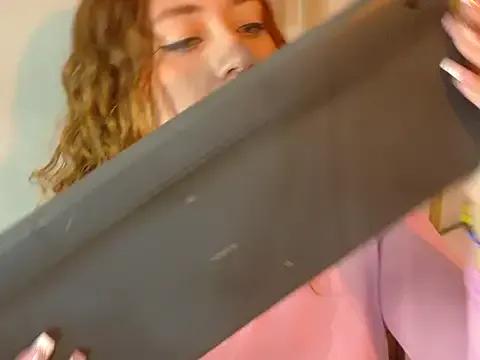 Angel_saez from StripChat is Freechat
