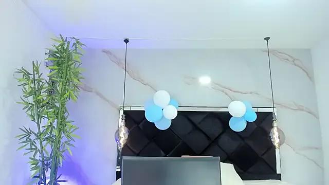 AngelaaCute_ from StripChat is Freechat