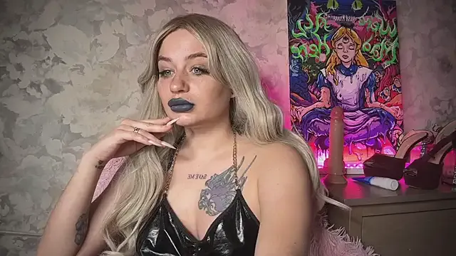 angelalicehell from StripChat is Freechat