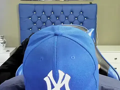 AngelAndChris from StripChat