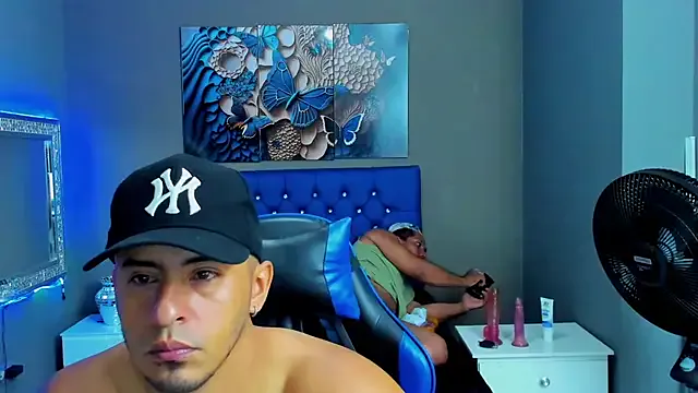 AngelAndChris from StripChat