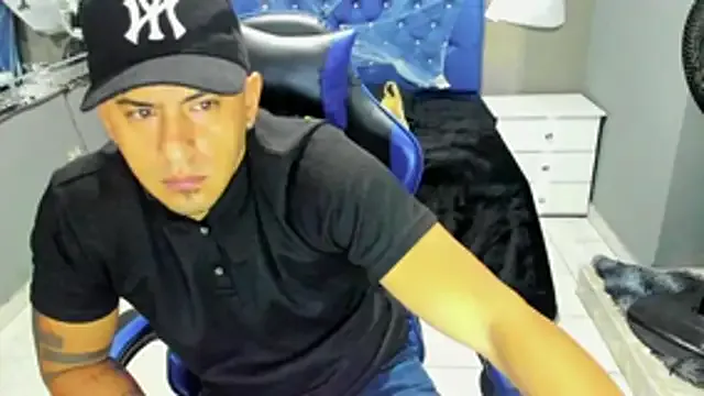 AngelAndChris from StripChat