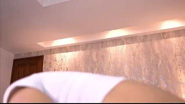 AngelineConnor from StripChat is Freechat