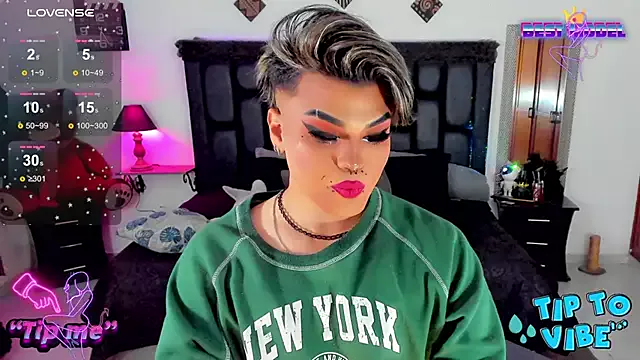 Angels_srednal from StripChat