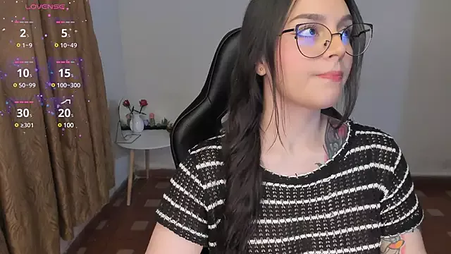 Girls: try live performances with matured performers, from dancing to quirks, in a variety of beautiful sex cams.