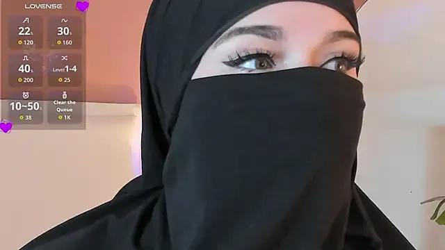 anna-henao from StripChat is Freechat