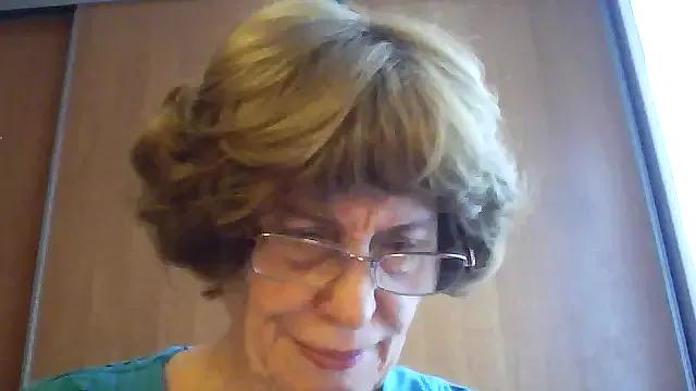 Anna72233 from StripChat is Freechat