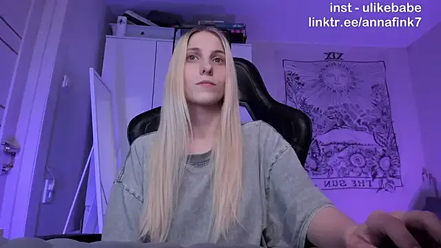 Girls: try live performances with matured performers, from dancing to quirks, in a variety of beautiful sex cams.