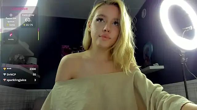 Anna_Robinson from StripChat is Freechat