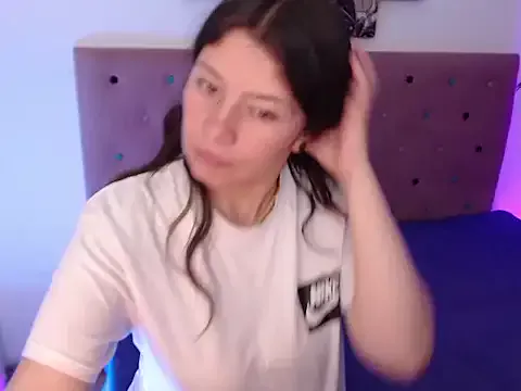 AnnaliOlsenX from StripChat