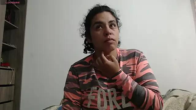 Anne_purple from StripChat