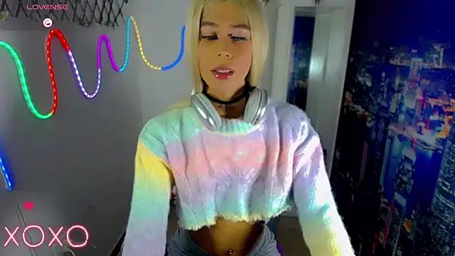 Girls: try live performances with matured performers, from dancing to quirks, in a variety of beautiful sex cams.