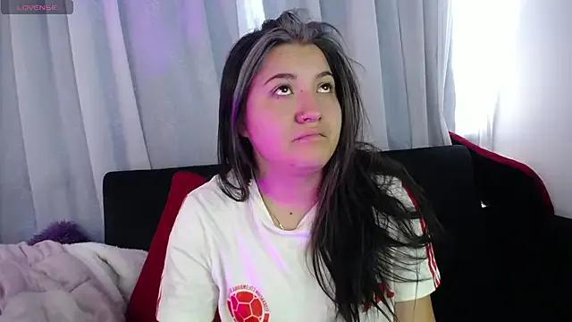 Annie_A_ from StripChat is Freechat