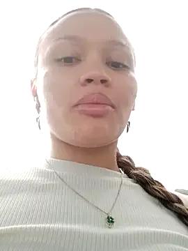 AnnieAndStefan from StripChat is Freechat