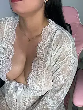 Anniferreira2 from StripChat