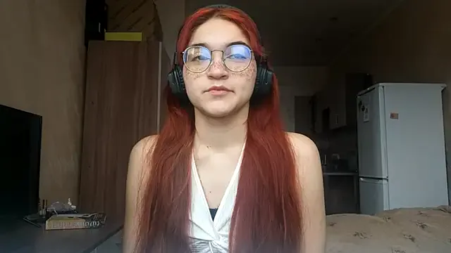 AnnikaDidomenico from StripChat is Freechat