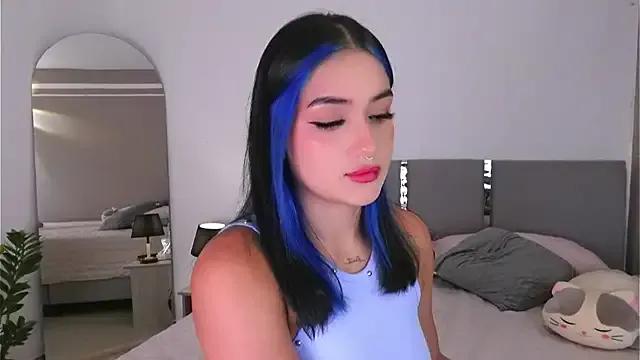 AnnyHizzle from StripChat is Freechat