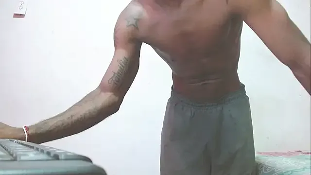 antonela-cris from StripChat is Freechat