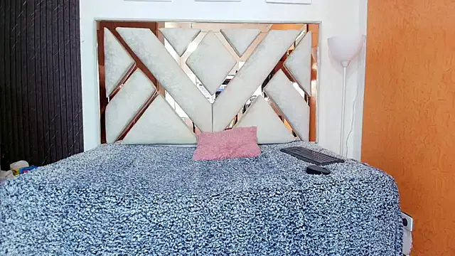 Antonella_And_Thiago from StripChat is Freechat