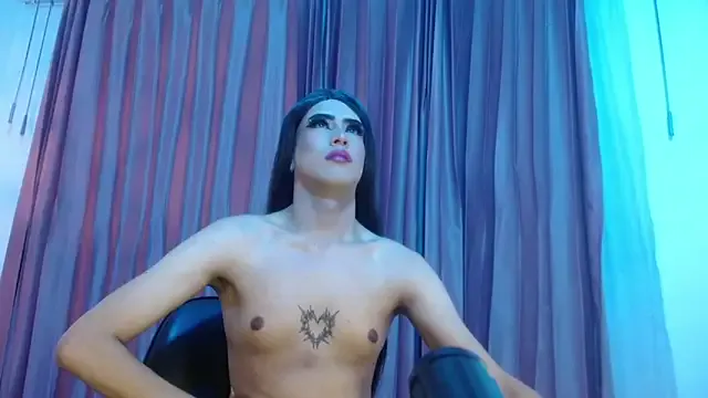 antonella_rosecs from StripChat is Freechat