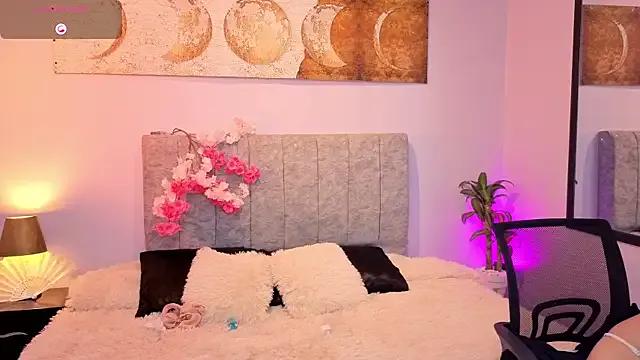 antonellastar24_ from StripChat is Freechat