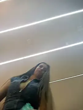 Anyssia from StripChat