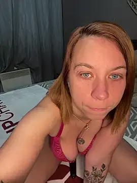 Aphrodite-22 from StripChat is Freechat