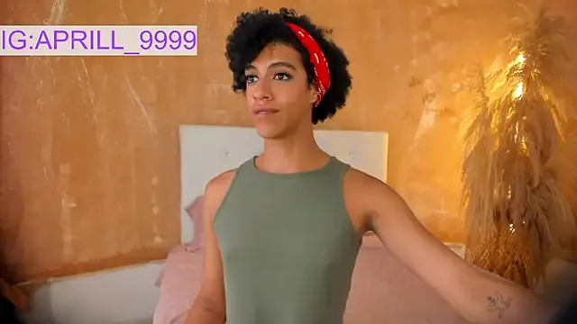 APRILL_FOXX from StripChat