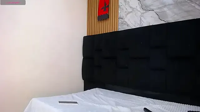 Ariana_Hill_ from StripChat is Freechat