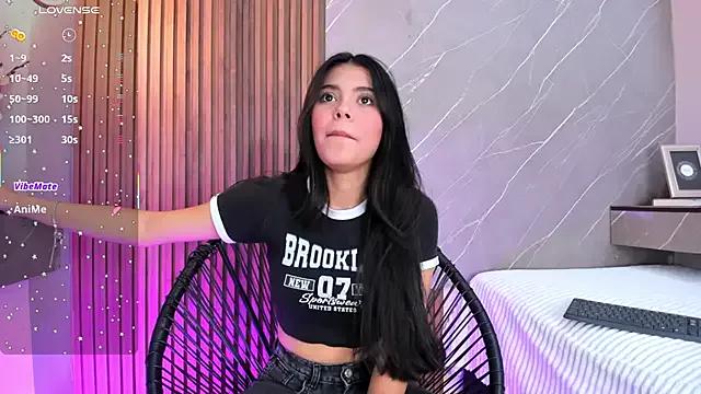 Girls: try live performances with matured performers, from dancing to quirks, in a variety of beautiful sex cams.