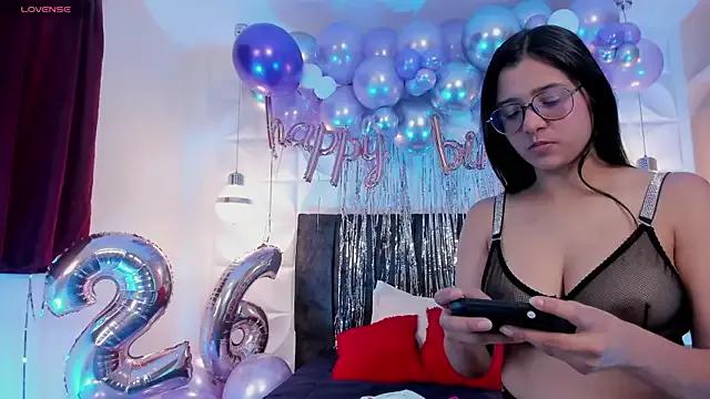 ariana_michel_ from StripChat is Freechat