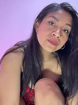 Ariana_TuFantasiaHot from StripChat is Freechat