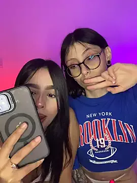 Girls: try live performances with matured performers, from dancing to quirks, in a variety of beautiful sex cams.