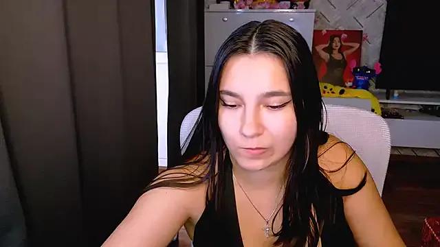 Arianna_Grend from StripChat is Freechat