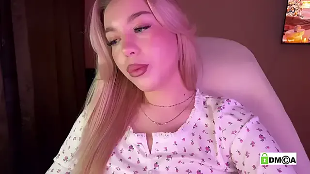 ariashaa on StripChat 